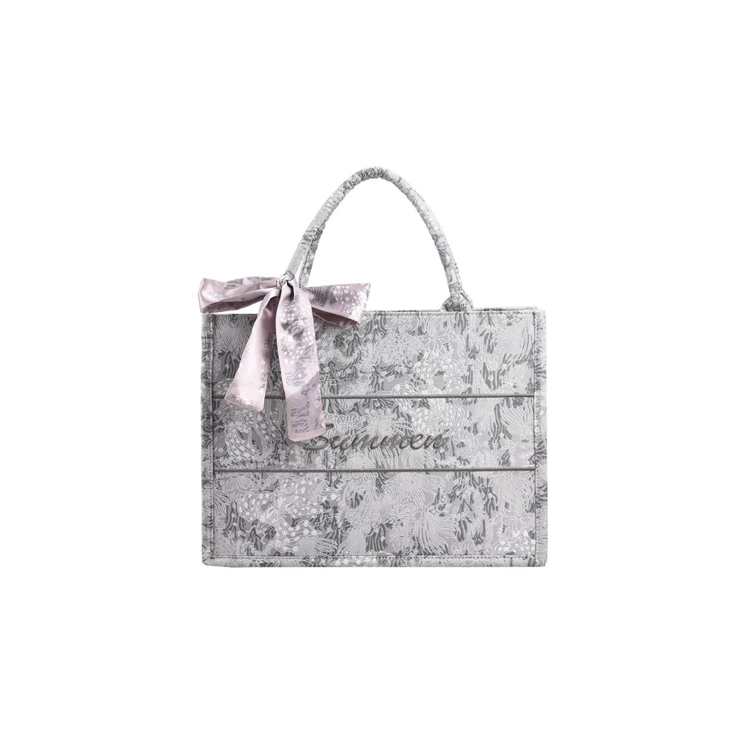 light colored handheld tote lf2630