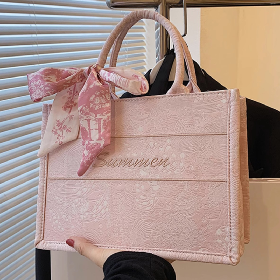 light colored handheld tote lf2630